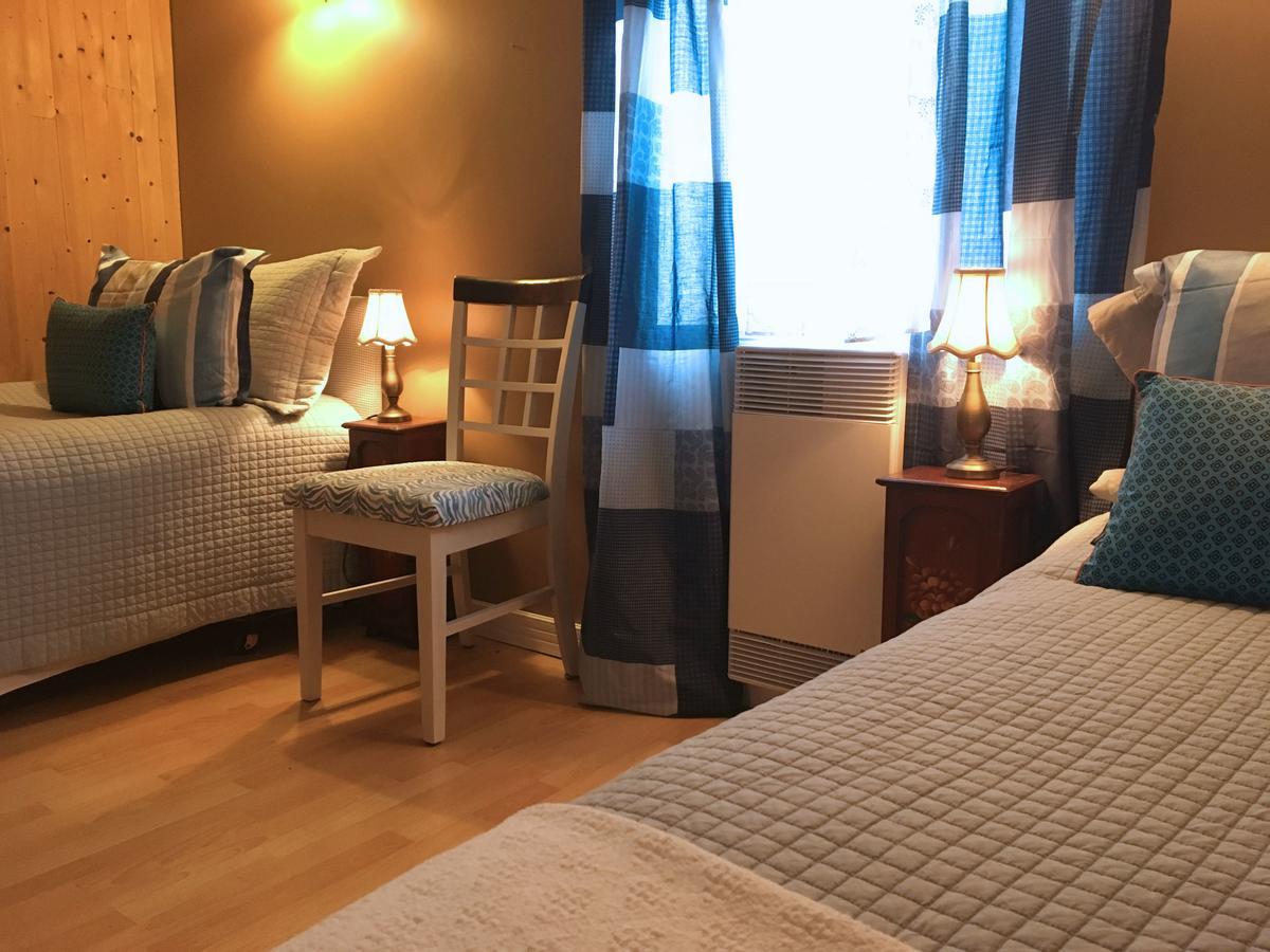 La Chouette Viree Bed & Breakfast Grandes-Bergeronnes Exterior photo